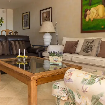 Apartamento Trocadero Beach * Марбелья